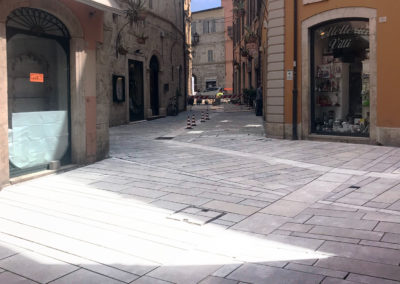 Lavori per sottoservizi e nuova pavimentazione – Via dei Tibaldeschi, Ascoli Piceno